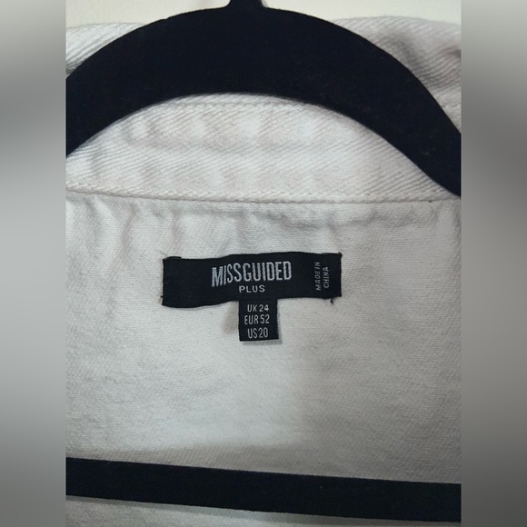 ASOS/MISSGUIDED Plus denim shirt in white color block check - Picture 5 of 5